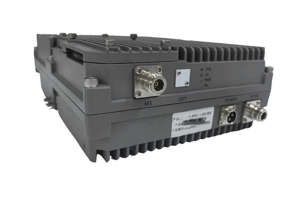  章贡三频手机信号接收器2000㎡